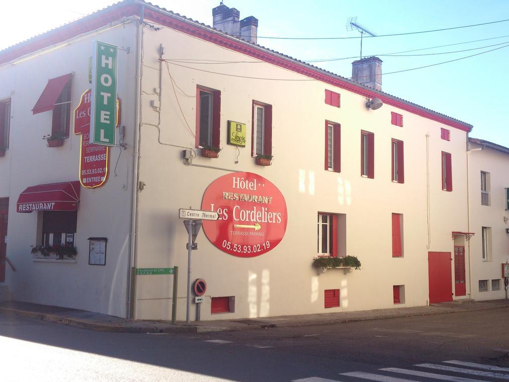 Logis Hotels - Hotel Et Restaurant Les Cordeliers Casteljaloux Bagian luar foto