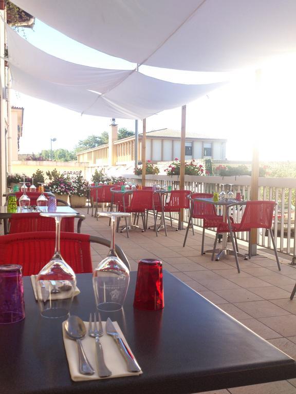 Logis Hotels - Hotel Et Restaurant Les Cordeliers Casteljaloux Bagian luar foto